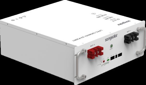 سلسلة KP 3500W-5500W ESS شاحن عاكس الطاقة الشمسية 45Hz إلى 65Hz للطاقة النظيفة خارج الشبكة / الطاقة الاحتياطية